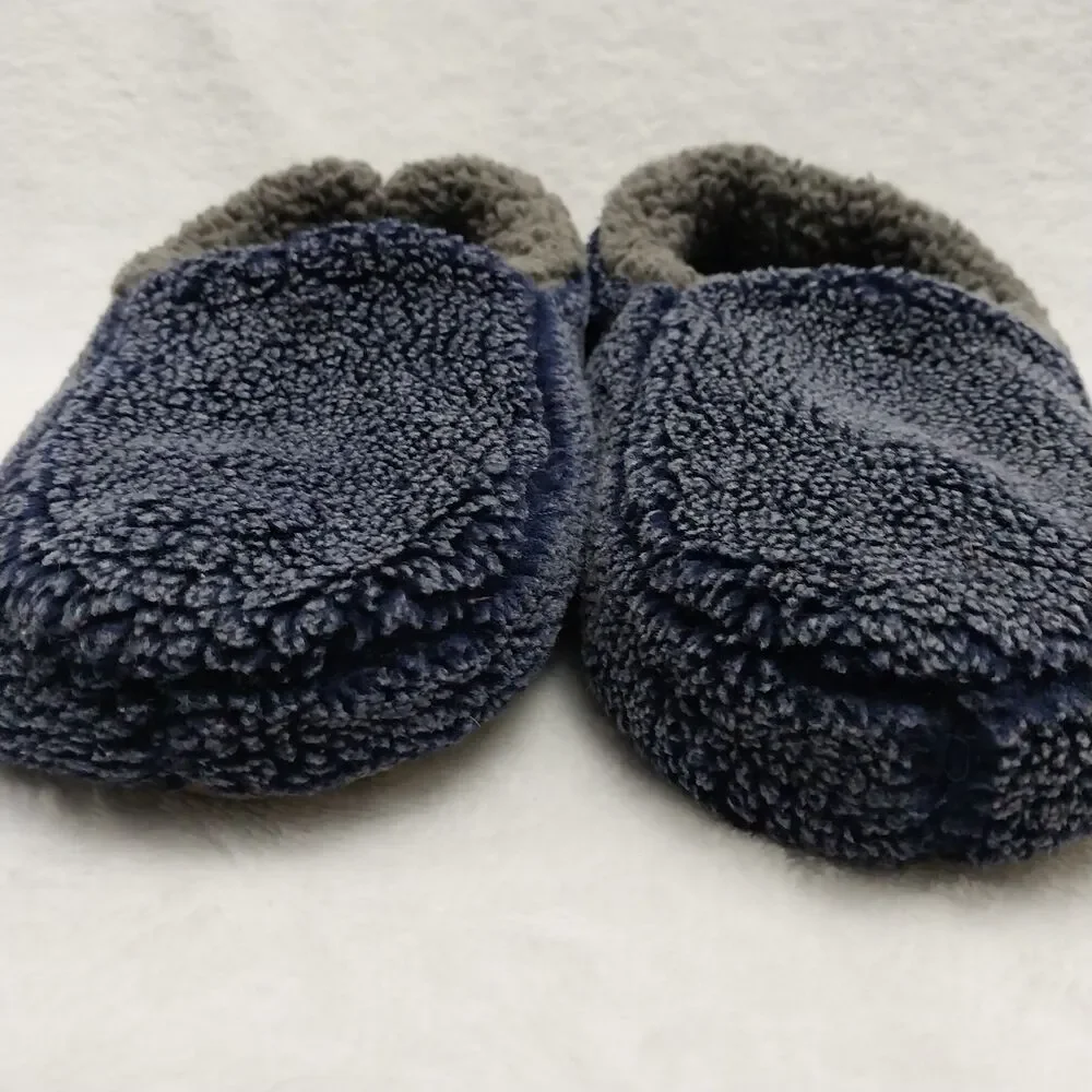 Snoozies Mens Two Tone Fleece Lined Slippers Navy Blue And Gray #E62